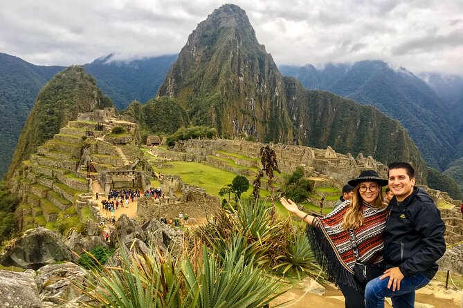 Private Day Tour in Machu Picchu Cusco - Operating Hours