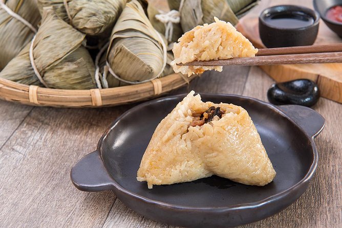 Private Day Tour of Quanzhou City Highlights Sightseeing With Snacks