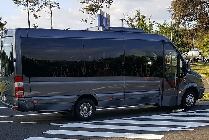 Private Layover Tour With Guide - Pick up & Return CDG Airport - Start Time and Operating Hours