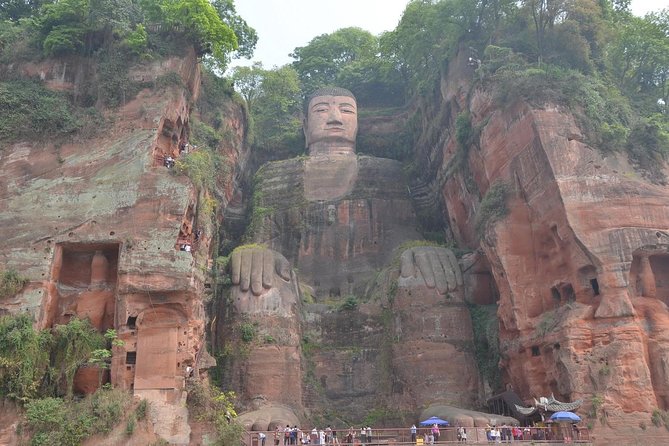 Private Leshan Giant Buddha Day Tour & Huanglongxi Old Town&Lunch - Itinerary Overview