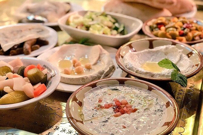 Private Lunch or Dinner at a Local Traditional Restaurant in Amman - Inclusions and Amenities Provided