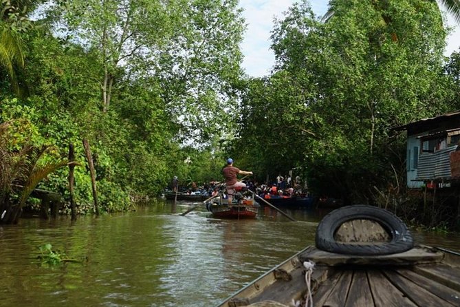 PRIVATE Non-Touristy Floating Market - What To Expect