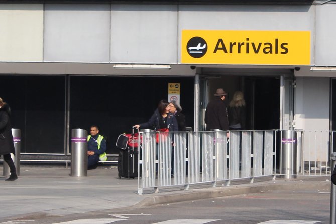 Private One Way or Round Trip Transfer: Heathrow Airport to Guildford - Included Services