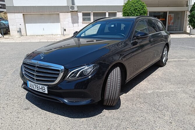 Private One-Way Transfer Between Lisbon Airport and Lisbon City - Pickup Information