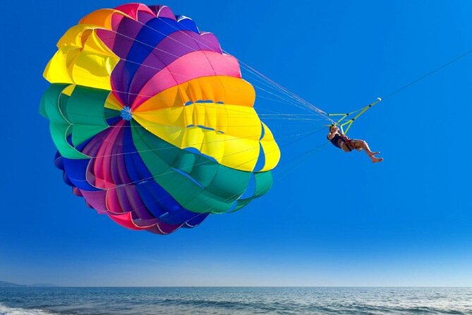 Private Parasailing Excursion in Hurghada With Hotel Transfer