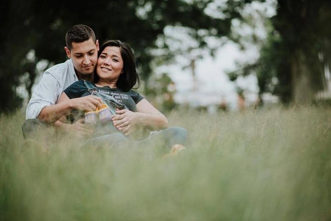 Private Photo Session With a Local Photographer in Manizales - Tailored Session for Your Party