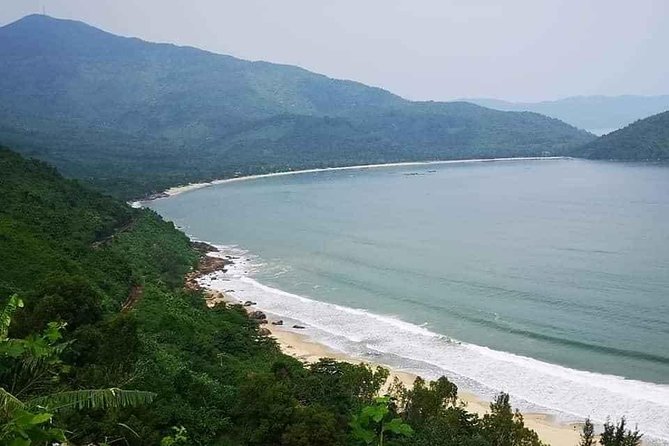 Private Roundtrip Transfer From Hue City to Visit Golden Bridge Ba Na Hills