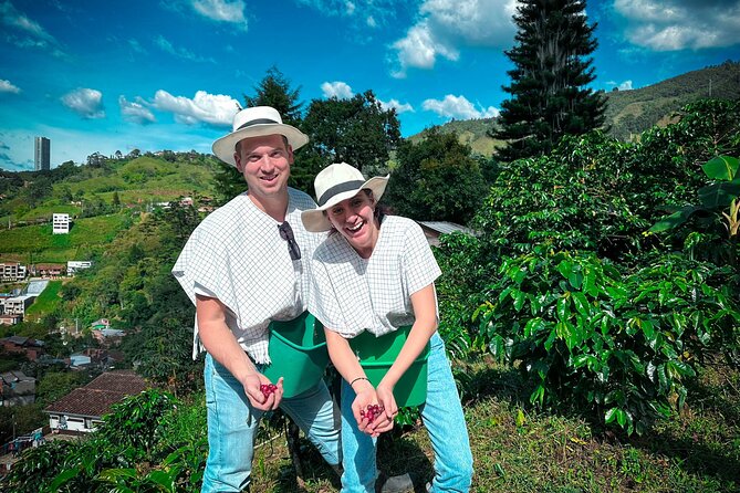 Private Tour at Local Family Coffee Farm & Comuna 13! - Tour Details