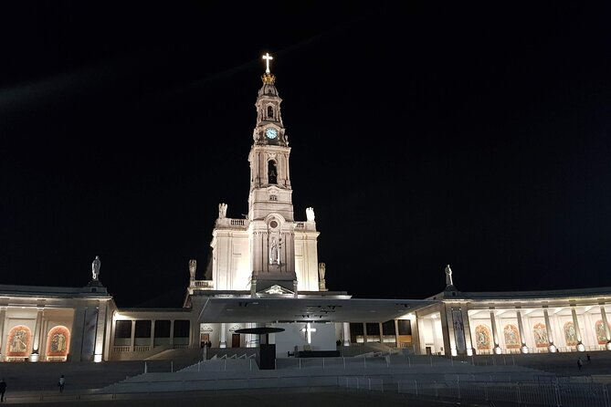 Private Tour in Fátima, Nazaré, and Óbidos - Meeting and Pickup Details