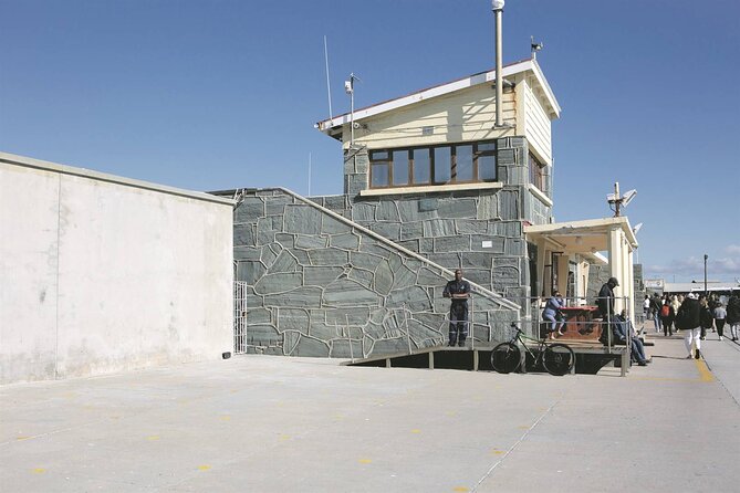 Private Tour in Robben Island, Kirstenbosch and Stellenbosch
