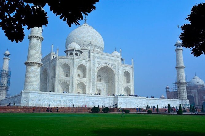 Private Tour of Taj Mahal From Delhi - Meeting and Pickup