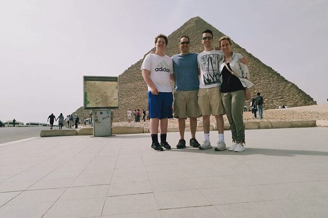 Private Tour of the Pyramids, Egyptian Museum and Bazaar From Cairo Giza Hotels - Tour Highlights