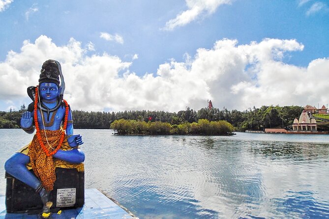 Private Tour of the Southwest With Mauritian Lunch - What to Expect