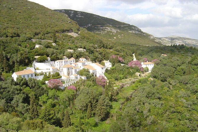 Private Tour to Lisbons South: Arrábida,Sesimbra,Palmela,Azeitão - Inclusions