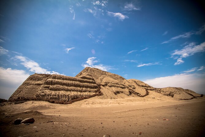 Private Tour to the Sun and Moon Temples and Huacas De Moche Museum - Pickup Details