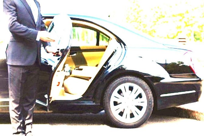 Private Transfer Amalfi to Naples - Pickup and Drop-off