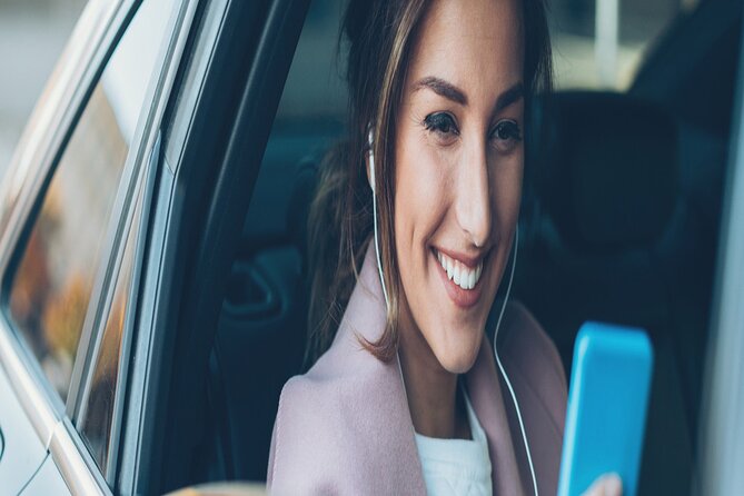 Private Transfer From Fez to Casablanca Airport or City