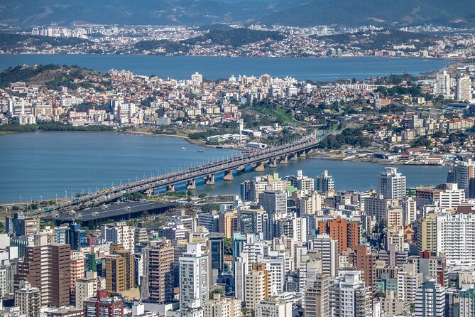 Private Transfer From FLN Airport to the City Balneario Camboriú