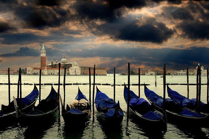 Private Transfer From Milan to Venice With English Speaking Driver - Pickup and Drop-off