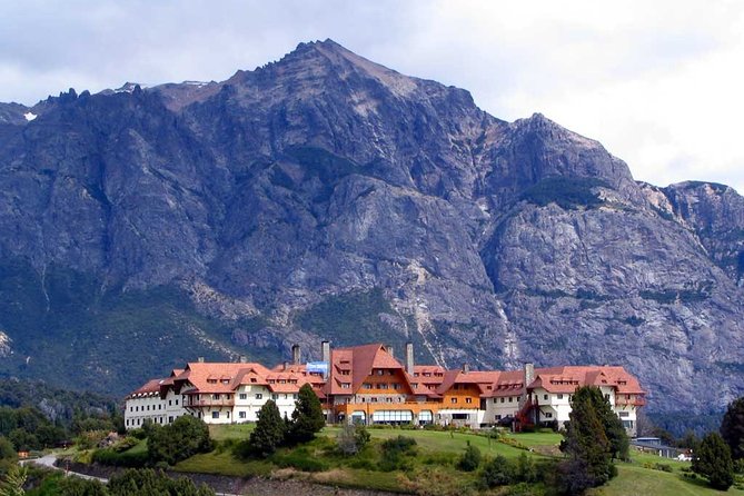 Private Transfer From Villa Mascardi to Bariloche (Brc) Airport - Service Information