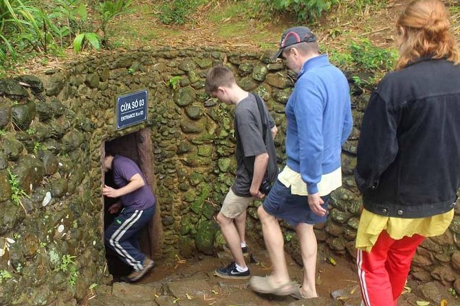 Private Transfer Hue to Khe Sanh Combat Base & Vinh Moc Tunnels - Pickup Procedures