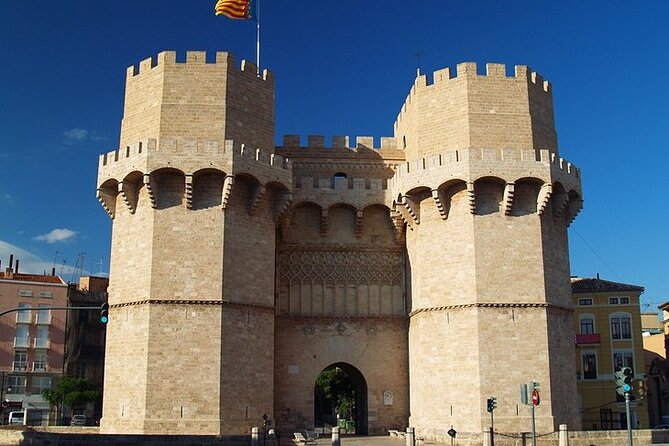 Private Transfer: VLC Airport to Valencia in Business Car - Drop-off Location