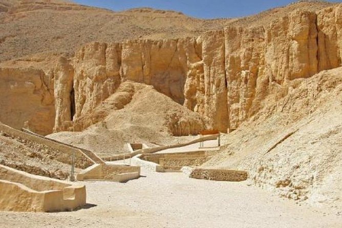 Private Trip: Visiting East, Dandara and Lunch - Itinerary Details