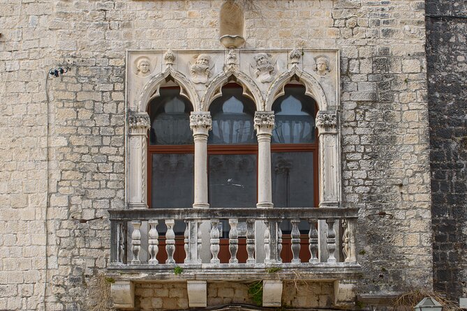 Private Trogir Walking Tour & KašTela Wine Tasting – From Split - Included Services