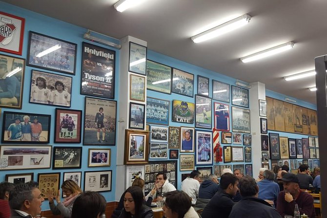 Private Walking Tour & Argentinian Pizzas Tasting