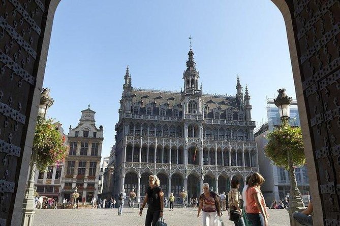 Private Walking Tour : Brussels Historical City Center Half Day - Pickup Details