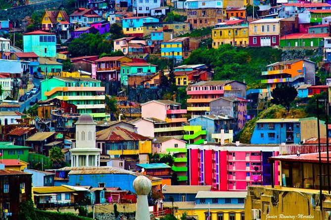 Private Walking Tour in Valparaiso With Local Lunch - Local Lunch Experience