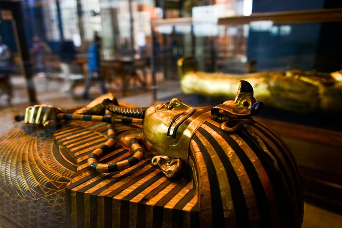 Pyramids and Egyptian Museum Private Full-Day Tour in Old Cairo - Meeting and Pickup Details