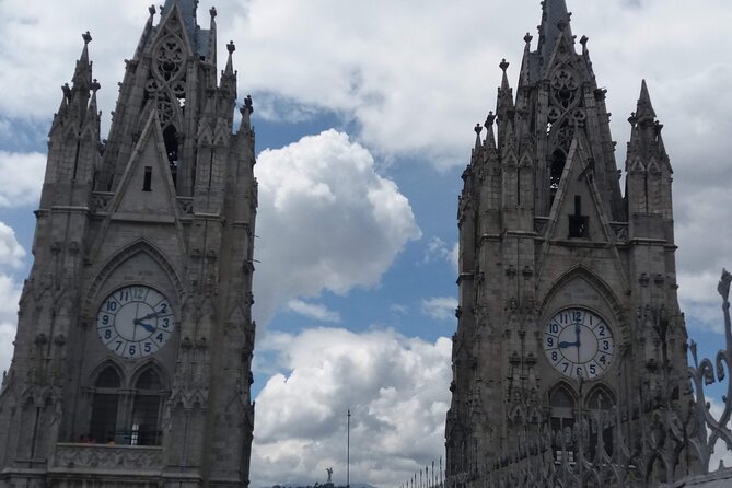 Quito City Private Tour With Lunch and Tickets Included - Meeting and Pickup Details