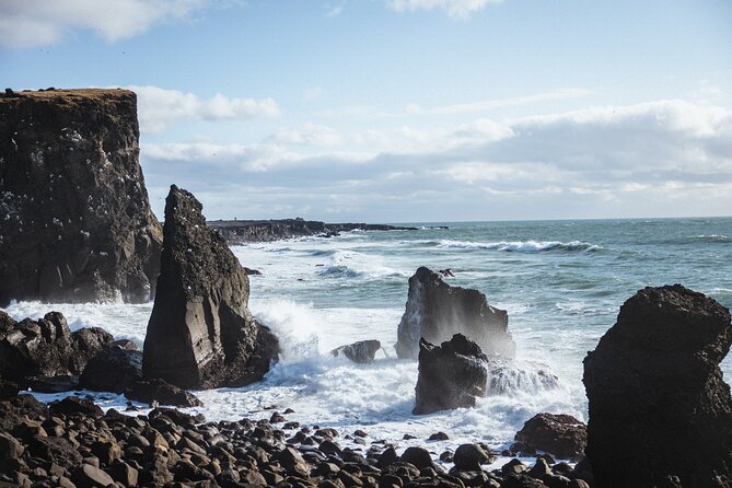 Reykjanes Peninsula Private Volcano Hike and Sky Lagoon Spa Tour - Safety Precautions