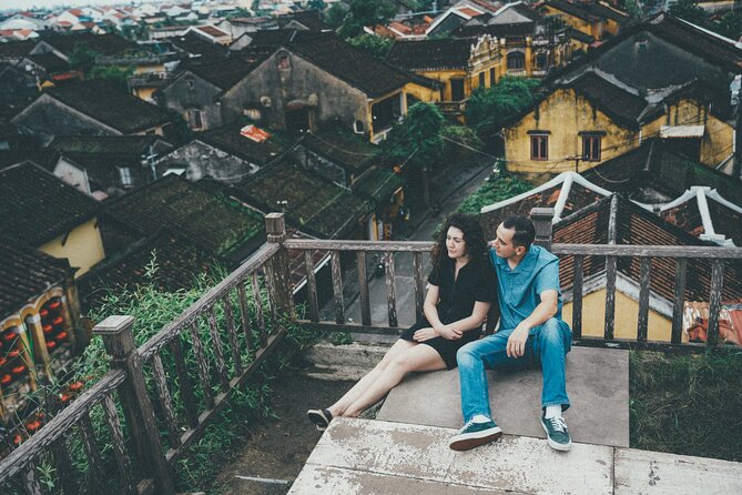 Romantic Hoi an Boat Proposal With Professional Photographer