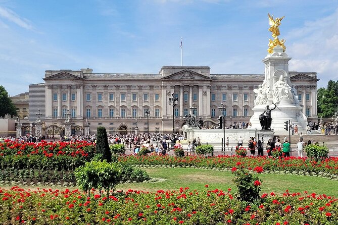 Royal Tour & Buckingham Palace State Rooms or Royal Mews Option - Meeting Point Information