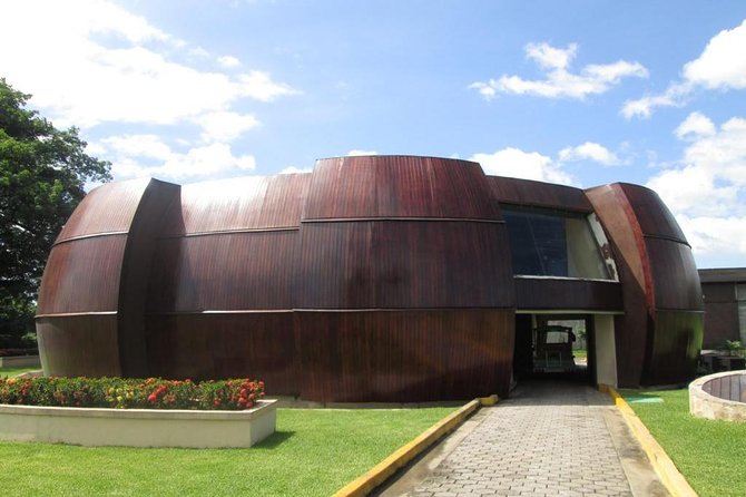 Rum Factory Flor De Cana - Tour Highlights