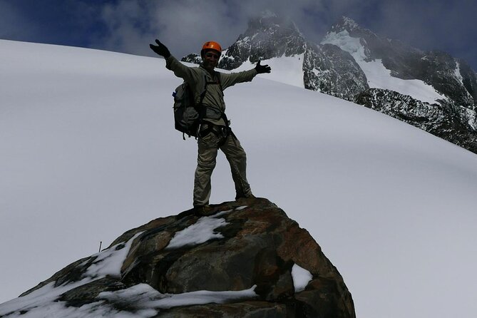 Rwenzori Mountains Hike- Kilembe Route 10 Days