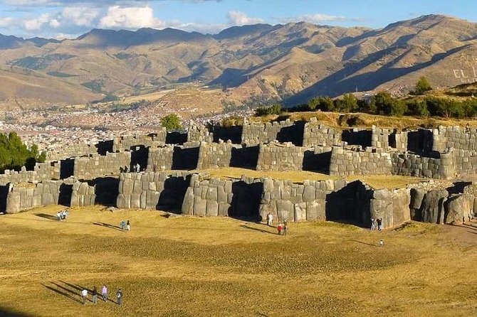 Sacred Valley Of The Incas - Tour Guides and Lunch Information