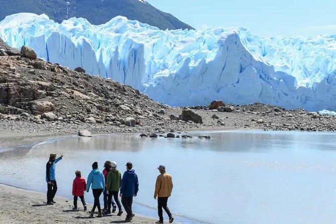 Safari Azul: Perito Moreno Boat + Walking Tour. Touch the Ice!