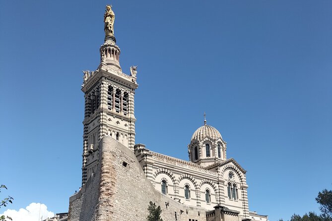 Safari in Vibrant Marseille and Wine Tour in Sainte Victoire - Activities and Amenities