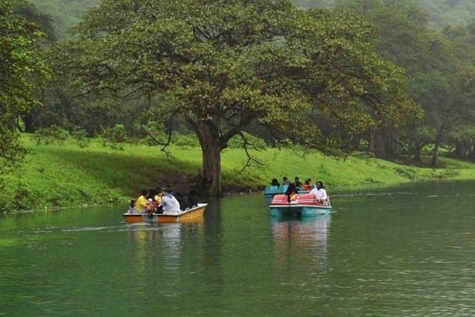 Salalah East and West Tour - Meeting and Pickup