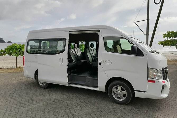 Samara to From Flamingo Private Shuttle (1-8 Px) - Vehicle Features and Amenities