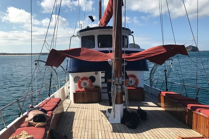 Samba Cruise At Galapagos Islands