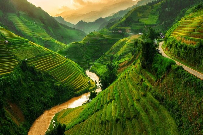 Sapa Tour 2days Trekking Ta Van & Cat Cat Village - Pickup Information