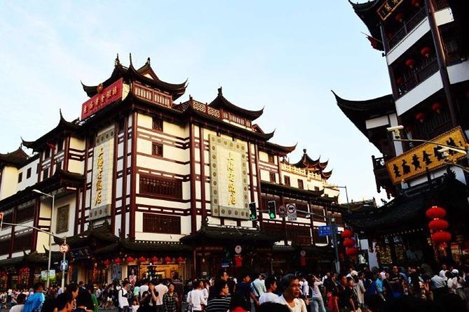 Shanghai Day Tour to Yuyuan,World Financial Center,Museum,the Bund,Old Street - Pricing and Reservation Information