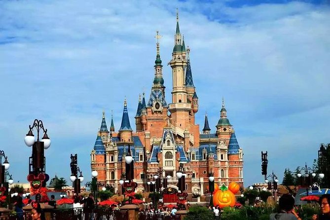 Shanghai Disneyland to Hongqiao Train Station:Private With Meet & Greet Service - Service Inclusions