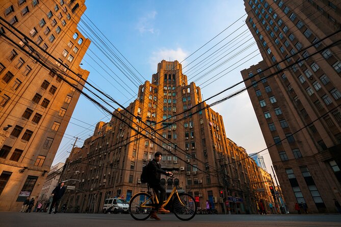 Shanghai Night Tour by Bike: Sleepless in Metropolis Shanghai - Meeting Point Information