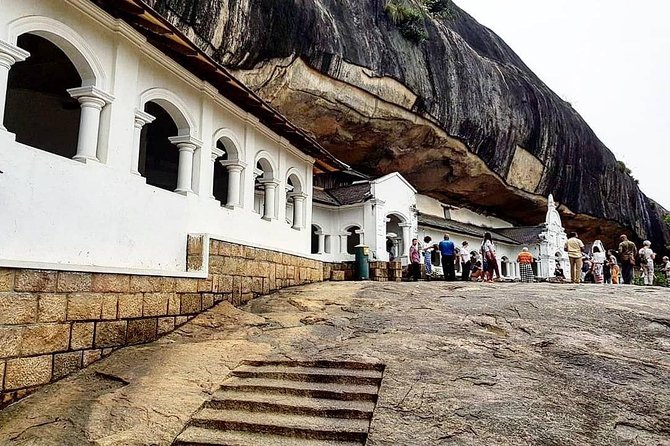 Sigiriya Rock Fortress and Dambulla Cave Temples Private Day Trip - Pickup Information