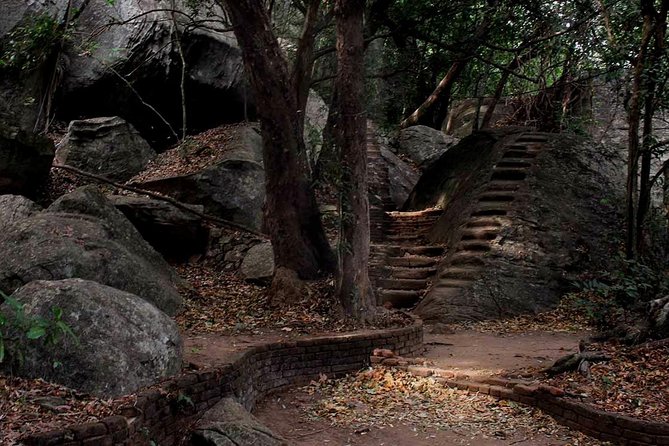 Sigirya Pidurangala & Kaudulla Sri Lanka “The Golden Voyage” - Pickup Information